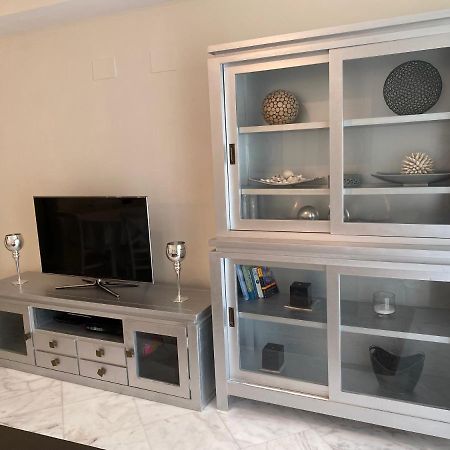 Elegant 2-Bedroom Apartment In Benidorm With Private Pool And Scenic Garden Views Cala de Finestrat Bagian luar foto