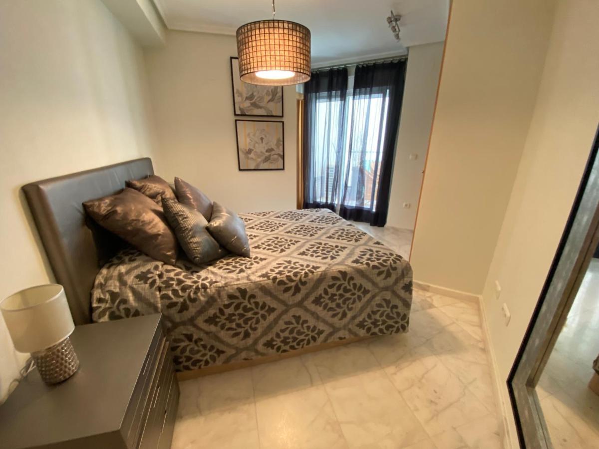 Elegant 2-Bedroom Apartment In Benidorm With Private Pool And Scenic Garden Views Cala de Finestrat Bagian luar foto